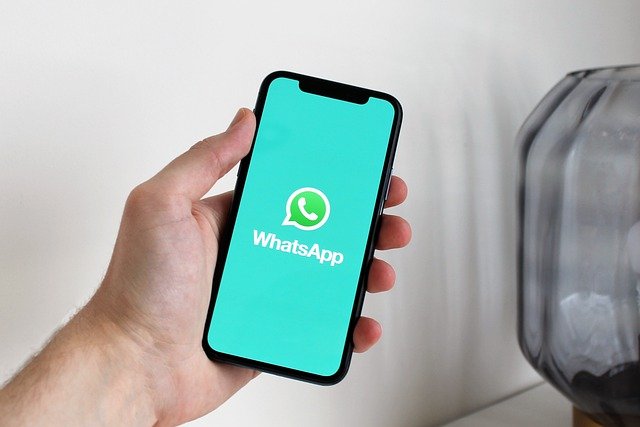 Como colocar mensagem automática no WhatsApp com Android?